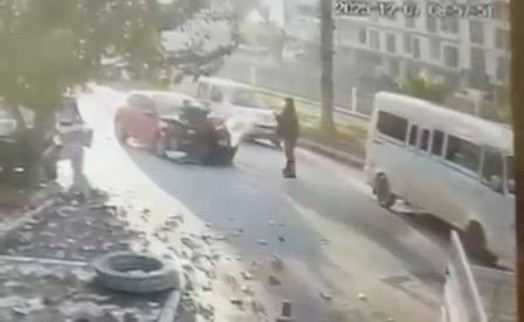 Hem suçlu hem güçlü: Polis memuruna çarptı, fotoğrafını paylaştı!