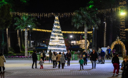 İzmir 2026'ya ışıl ışıl giriyor!