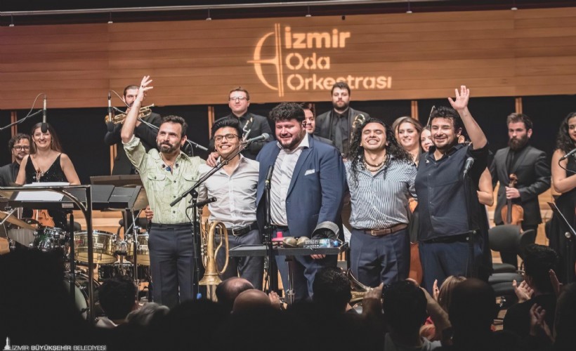İzmir Oda Orkestrası Latin müzikleriyle dans ettirdi