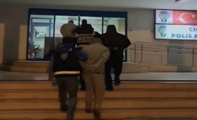 İzmir'de 3 ayrı adrese 'zehir' operasyonu!