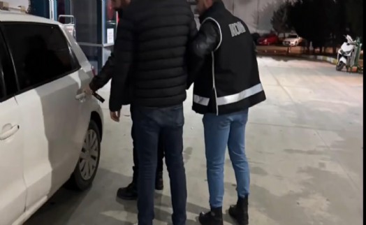 İzmir'de FETÖ'ye ByLock darbesi!