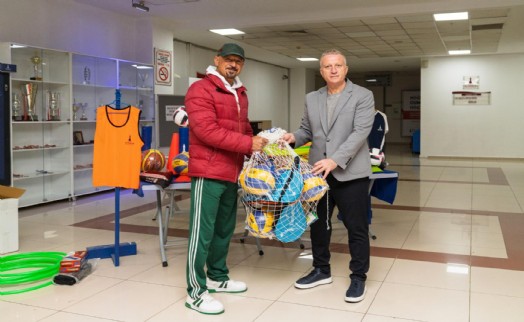 İzmir'de spor okul sıralarına taşınıyor