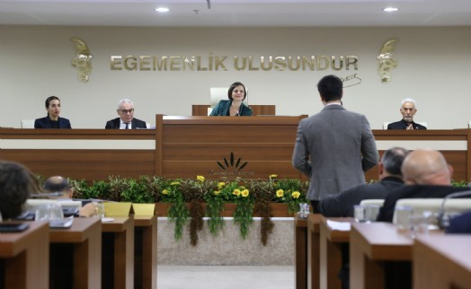 Karabağlar'daki 'ballı takas'a AK Parti'den yalanlama: Arsanın değeri 40 değil 15 milyon Euro!