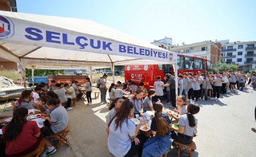 Kent Lokantası Öğrenci Otobüsü 1 yaşında!