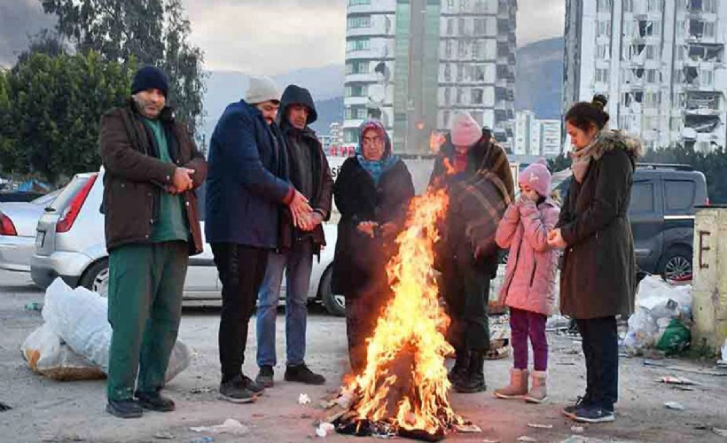 Kızılay'ın depremde çadır sattığı belgelendi: 27 yıl hapis istenebilir..