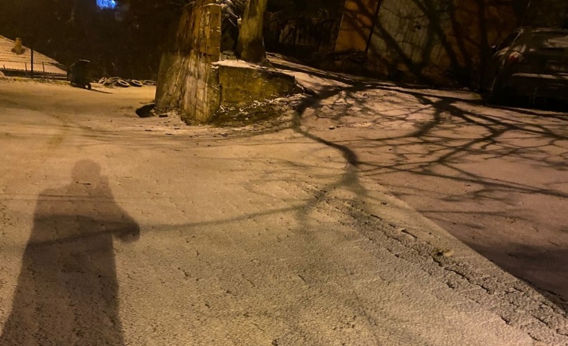 Manisa'da kar yağışı etkili oldu