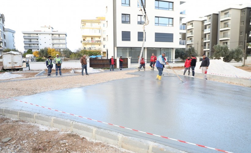 Menderes Belediyesi’nden yeni park ve otopark!