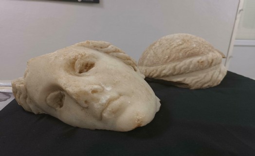 Metropolis'te Zeus'un kız kardeşi bulundu!