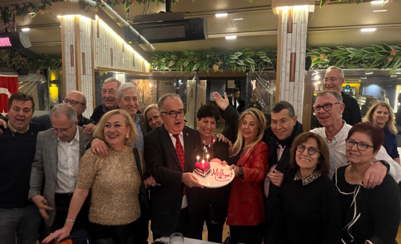 Milliyet Ekolü Kordon'da buluştu: 'Bir dakika değil bir ömür dostluk'
