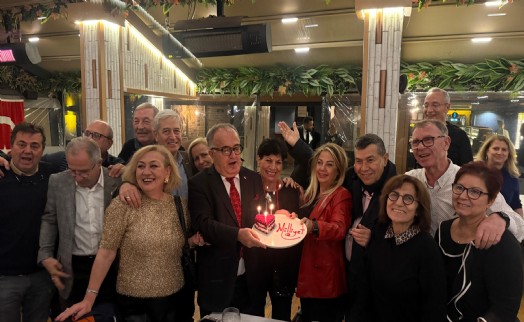 Milliyet Ekolü Kordon'da buluştu: 'Bir dakika değil bir ömür dostluk'