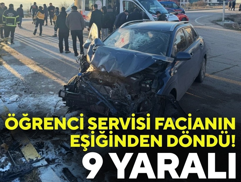 Afyonkarahisar'da öğrenci servis minibüsü ile otomobil çarpıştı: 9 yaralı