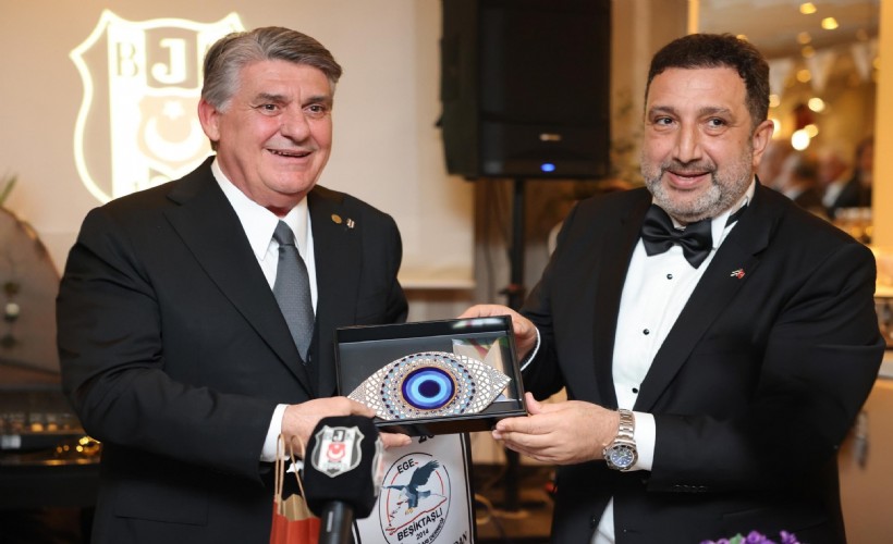 Serdal Adalı İzmir'de Beşiktaşlılarla buluştu