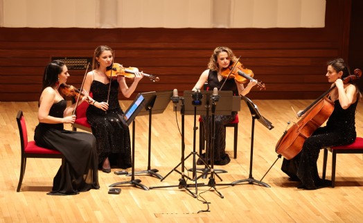 Türk bestecilerinin eserleri ayakta alkışlandı