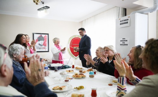 Türkiye Yardım Sevenler Derneği Aliağa Şubesi'nden anlamlı yardım kermesi