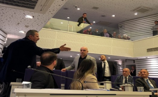 Buca Meclisi'nde son dakika 'işçi' tartışması: Beni yalancı durumuna düşürüyorsun!