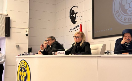 Buca'da AK Parti'den ‘katı atık bedeli' çıkışı: 67 TL'lik fatura 3 bin TL oldu!