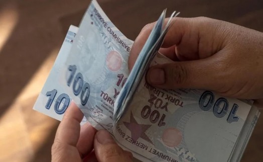 Emekli bayram ikramiyesi hava muhalefetine takıldı