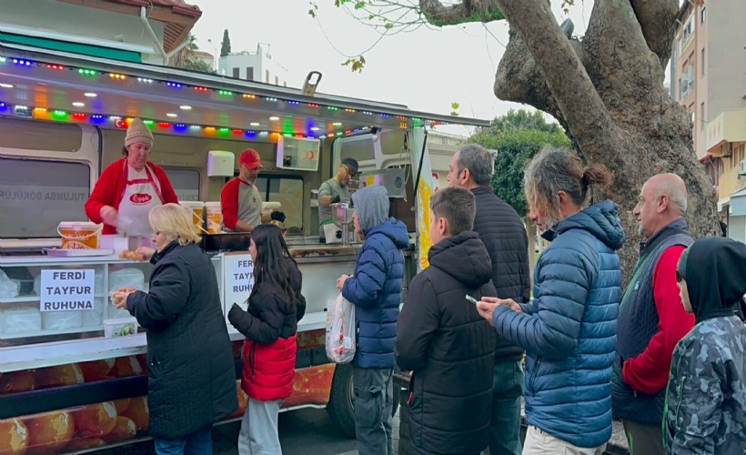 Ferdi Tayfur için Marmaris'te mevlit okutulup, lokma döktürüldü