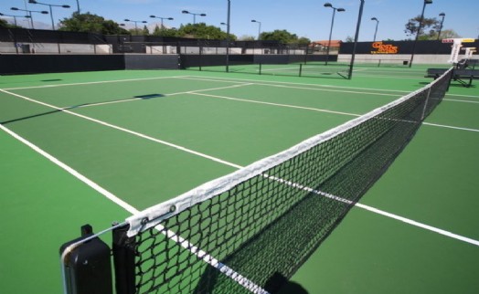 Güzelbahçe'de yap- işlet- devret ihalesi: Tenis kortu yapılacak!