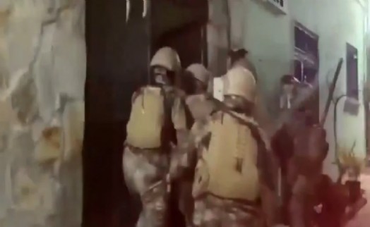 İzmir'de tefecilere operasyon: 23 şüpheli yakalandı