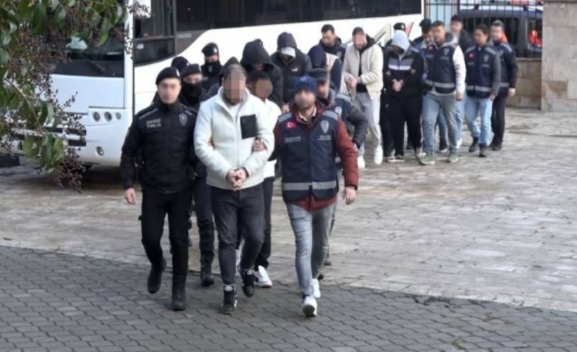 İzmir'de yasa dışı bahis operasyonu: Çok sayıda gözaltı