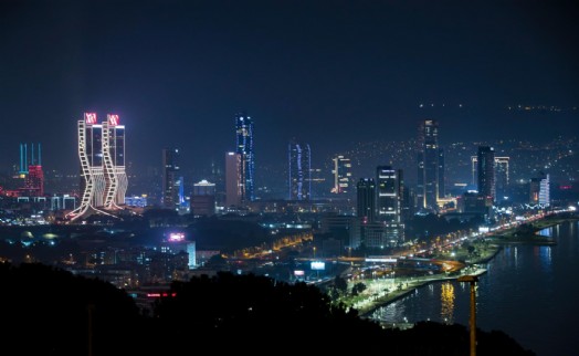 İzmir'de dış cephe aydınlatmasında yeni dönem