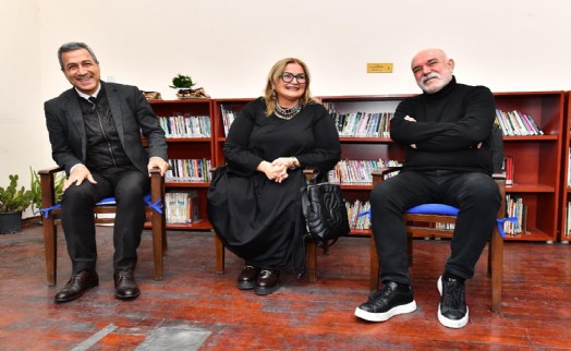 İzmir'in kitap kurtlarına Ercan Kesal'lı sürpriz