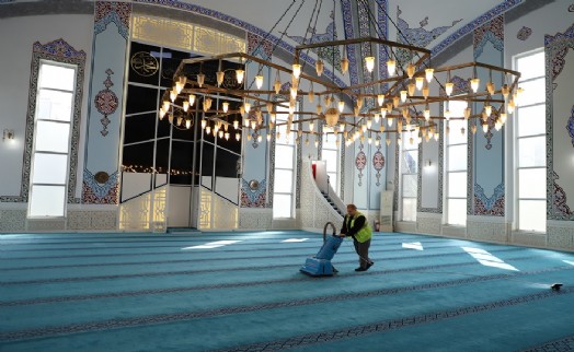 Menderes'te camiler Ramazana hazır