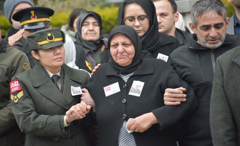 Şehit Oktay'a acı veda: Cenazesi gözyaşları içinde toprağa verildi