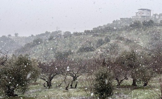 Turgutlu'da kar etkili oldu