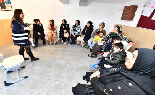 Bebekler İzmir95 projesiyle ilk diplomalarını aldı