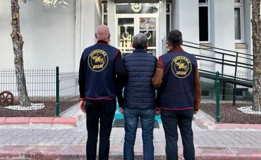 'MİT TIR'ları' operasyonu: Emniyet müdürü yakalandı