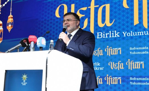 AK Parti İzmir İl Başkanı Saygılı'dan CHP'ye sert çıkış: 'Erdoğan'ın bu ülke ve millet için yaptıklarının zekatını çıkaramazsınız'