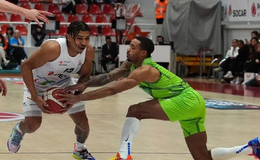 Aliağa Petkimspor evinde Tofaş'a mağlup oldu
