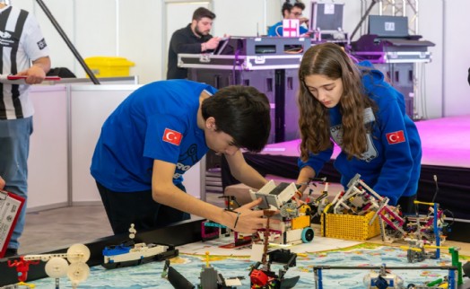 Bilim Kahramanları'nın yeni görevi okyanusları keşfetmek