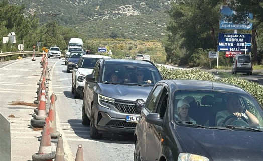 Bodrum'a 24 saatte 10 bin araç giriş yaptı