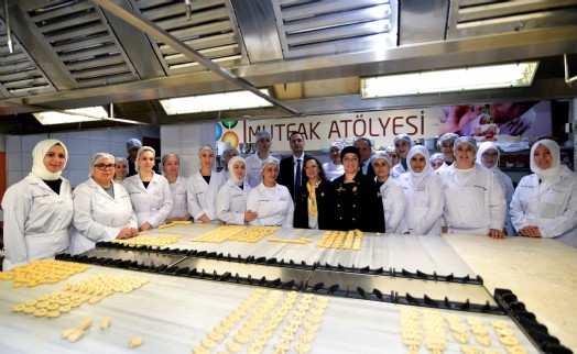 Bornova'da kadınlar ve gençler için Pastacılık ve Ekmekçilik Kursu