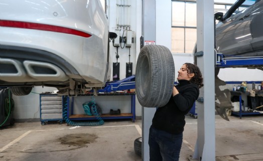 Buca Belediyesi'nden 8 Mart için anlamlı kampanya