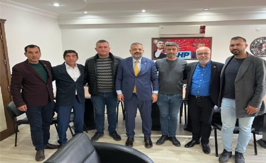 CHP Kınık'ta kriz çözüldü; Aslanoğlu, meclis üyelerini yeniden partiye döndürdü