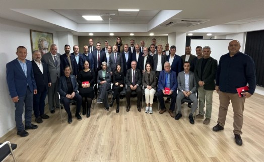 CHP'de 'ön seçim' zirvesi: İzmir Koordinatörleri il örgütüyle bir araya geldi