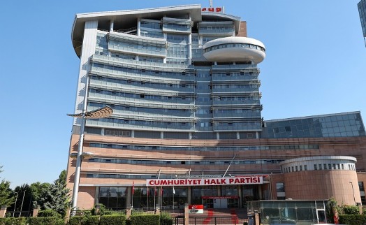 CHP'nin 6 Nisan'daki Olağanüstü Kurultayının tedbiren durdurulması talebi reddedildi