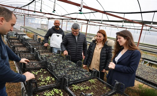 Çeşme Belediyesi'nden sürdürülebilir tarıma destek