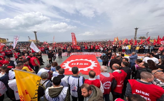 Cumhuriyet Meydanı'nda İmamoğlu için protesto: Sarı'dan sendikalara grev çağrısı!