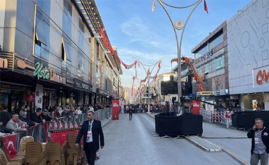 Erzincan Valisi'nden İmamoğlu'na miting alanı ambargosu