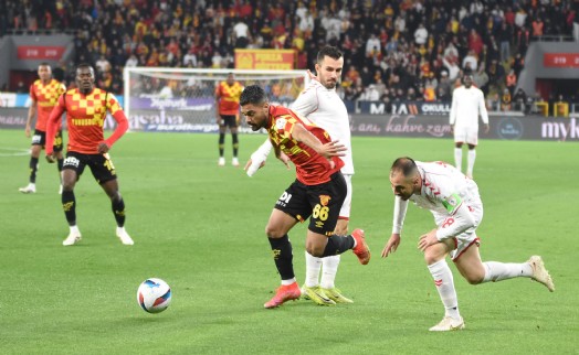 Göztepe, Samsunspor karşısında 90'da yıkıldı
