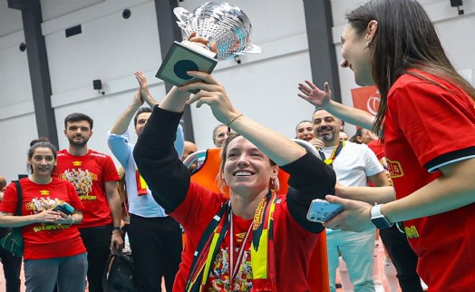 Göztepe'de Helena'ya operasyon