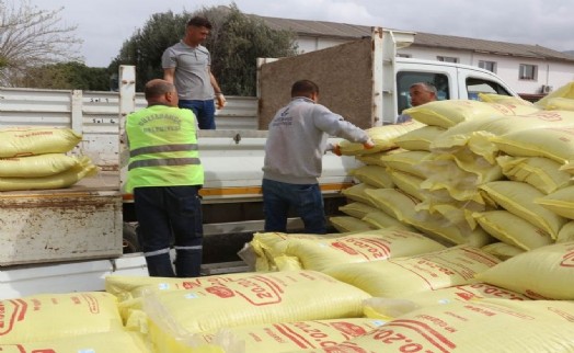 Güzelbahçe Belediyesi'nden çiftçiye desteğe devam