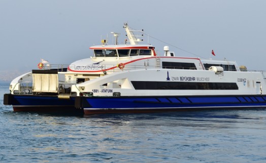 İzmir'de vapur seferleri normale döndü