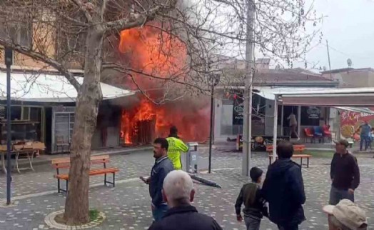 İş yeri yangında kül oldu