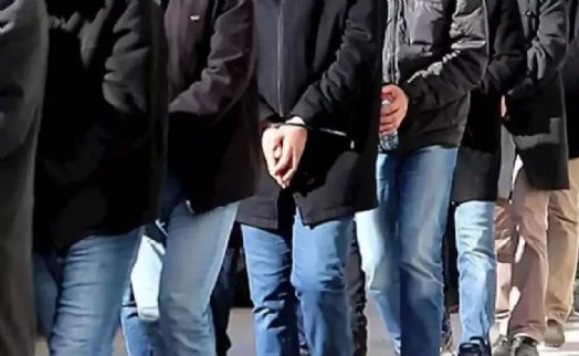 İzmir'de 'yoldaşlar' isimli suç örgütüne baskın: Çok sayıda tutuklama